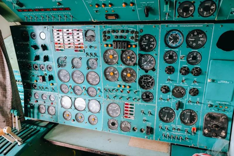 Voltage Wars at 35,000 Feet: How Premium Galley Technology Is Overwhelming Aircraft Power Architecture